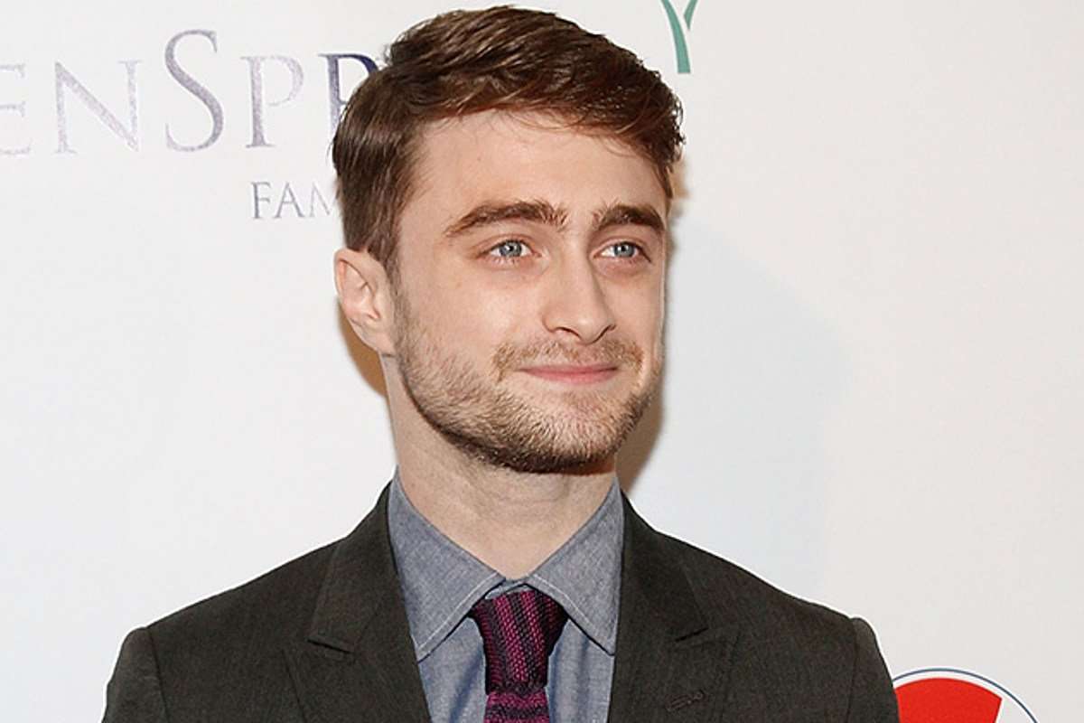 Daniel Radcliffe Talks Losing His Virginity, Marriage + More