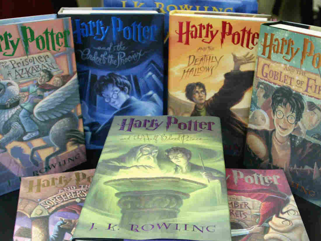 Harry Potter Fans, Rejoice! New Book From The Wizarding ...